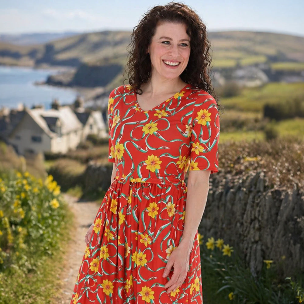 How to Find the Best Brands for Colourful Dresses with Fun Prints