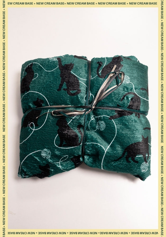 Front view of Pop-under Playful Cats Print Plush Blanket