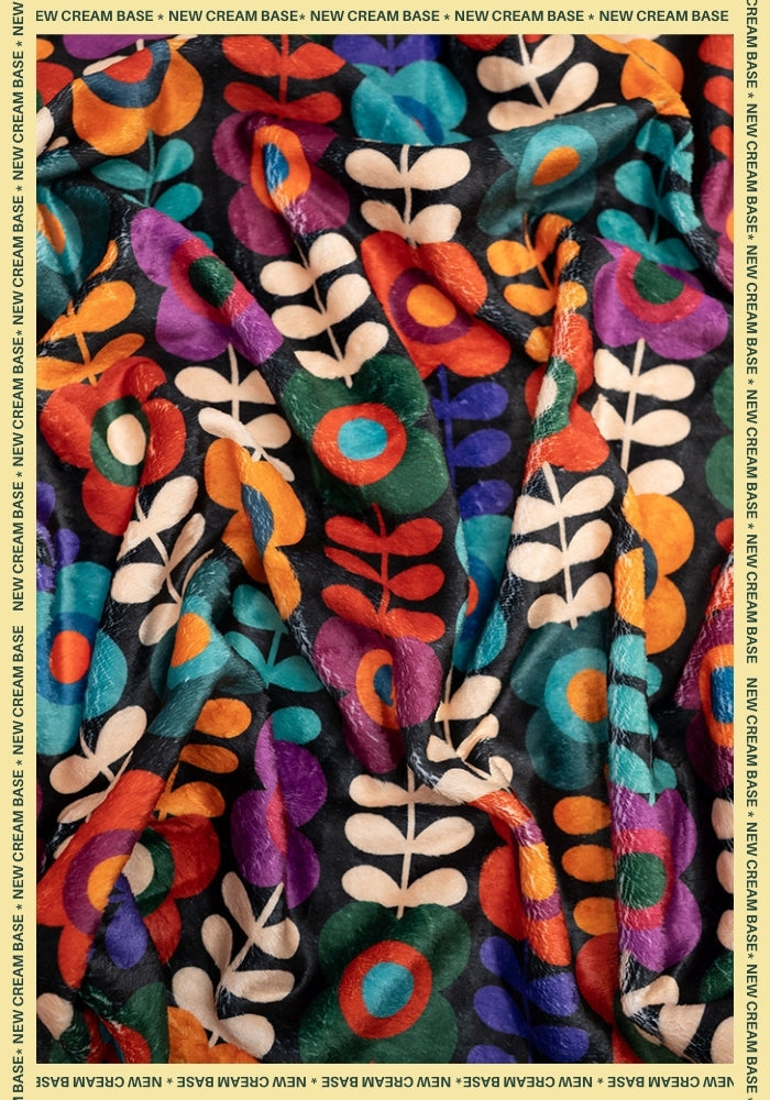 Eighth angle of Retro Flower Pop-under Plush Blanket