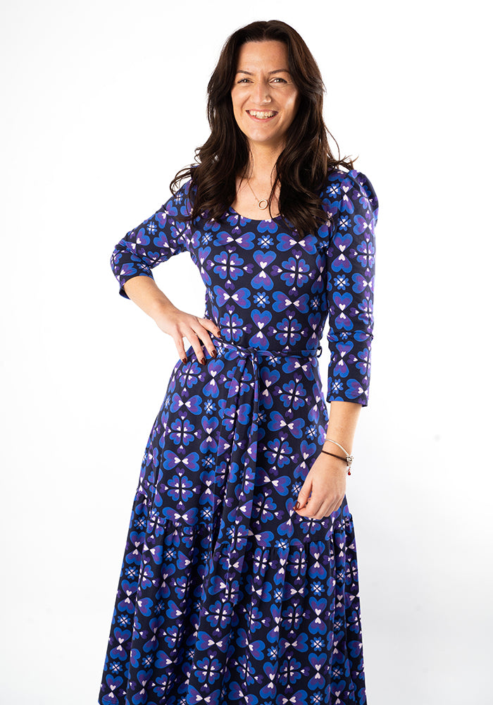 Sixth angle of Anjela Retro Painted Hearts Print Cotton Midaxi Dress