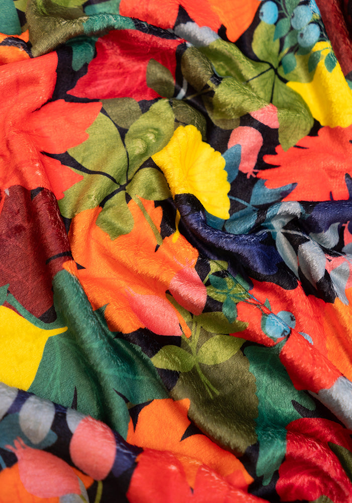 Autumn Leaves Print Plush Throw Blanket (Pop-Under)