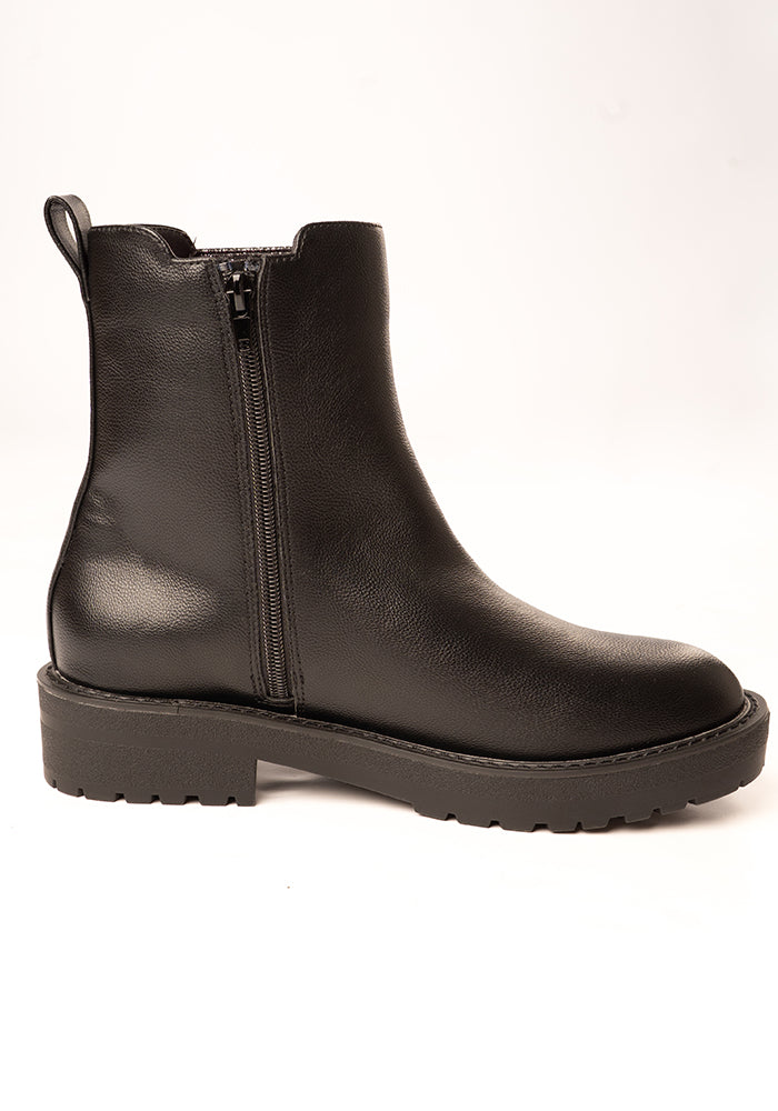 Third angle of Black Chelsea Boot