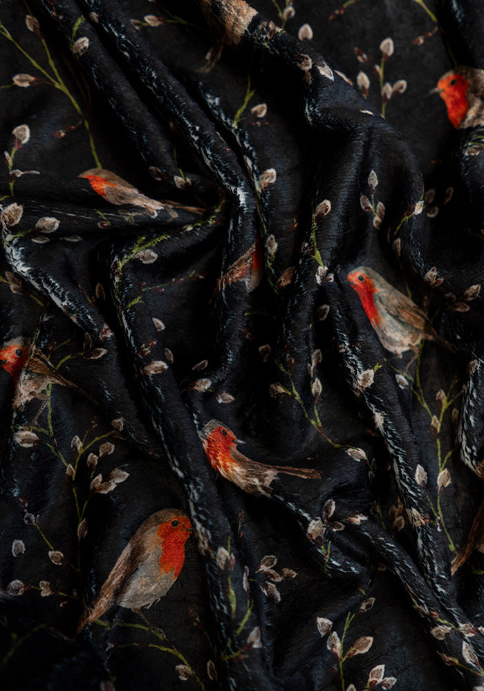 Black Robin Print Plush Throw Blanket (Pop-Under)