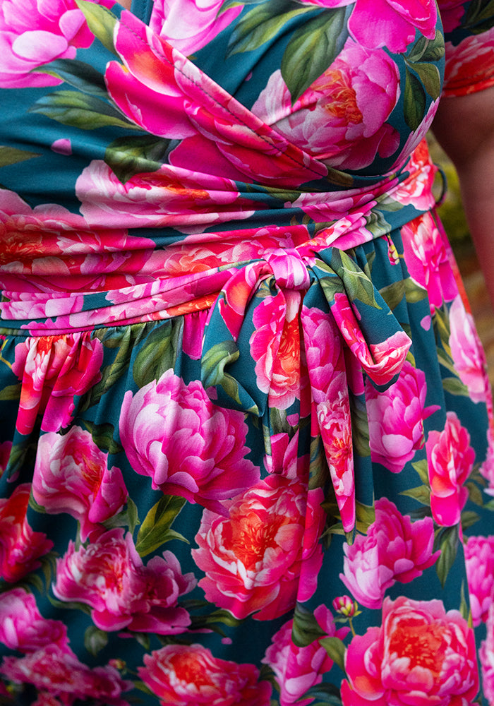 Bouquet Peonies Print Midaxi Dress
