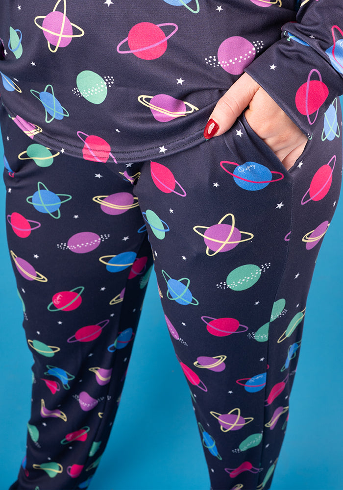 Fifth angle of Caliste Bright Planet Print Pyjama Set