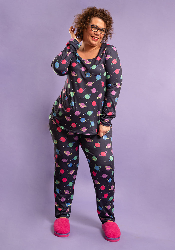 Eighth angle of Caliste Bright Planet Print Pyjama Set