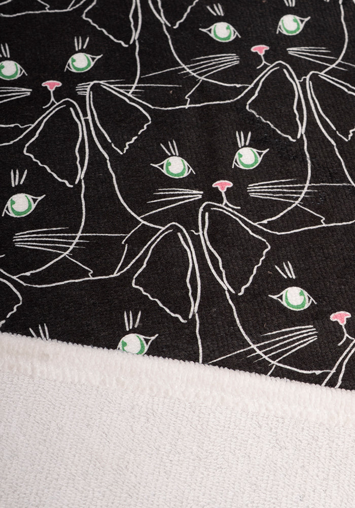 Fourth angle of Cat Faces Print Large Towel