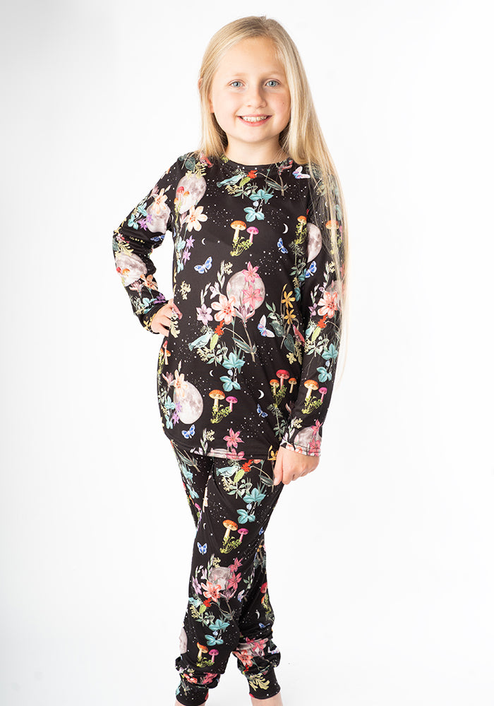 Front view of Children&
