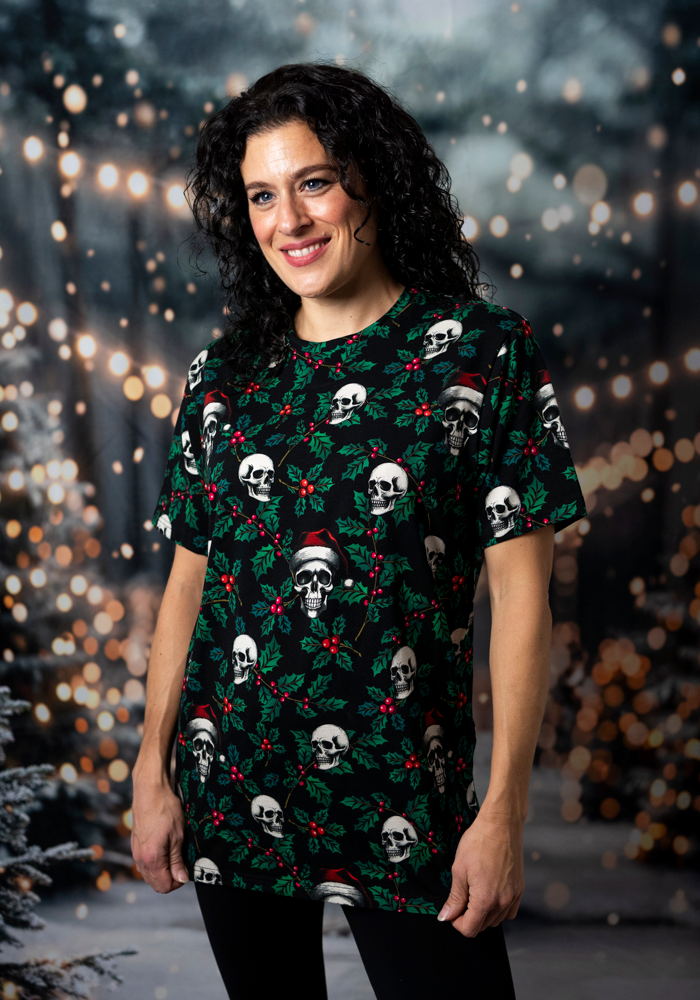 Holly &amp; Skulls Print Adults Cotton T-Shirt - Tessara