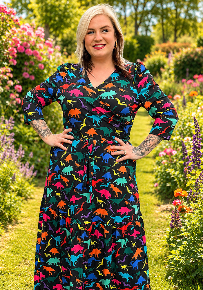 Front view of Kesee Dinosaur Print Jersey Midaxi Dress (Black)