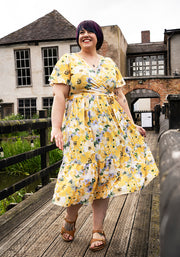 Elisabeth Pretty Floral Print Tiered Hem Midi Dress