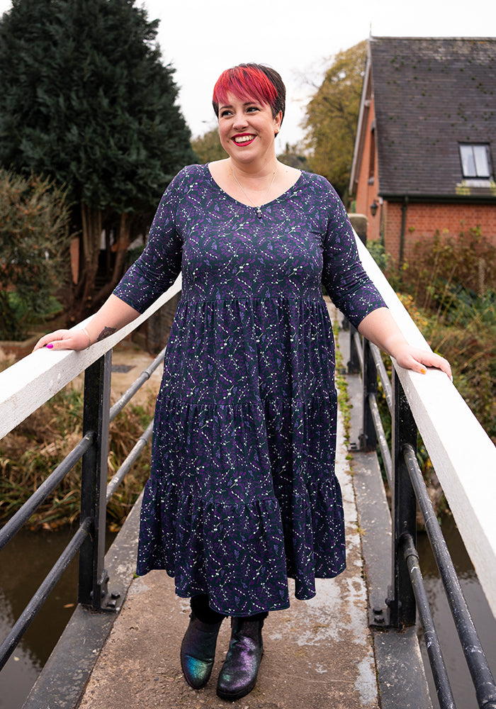 Elowyn Midnight Mistletoe Sprig Print Tiered Hem Midi Dress