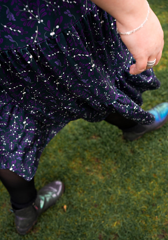 Elowyn Midnight Mistletoe Sprig Print Tiered Hem Midi Dress