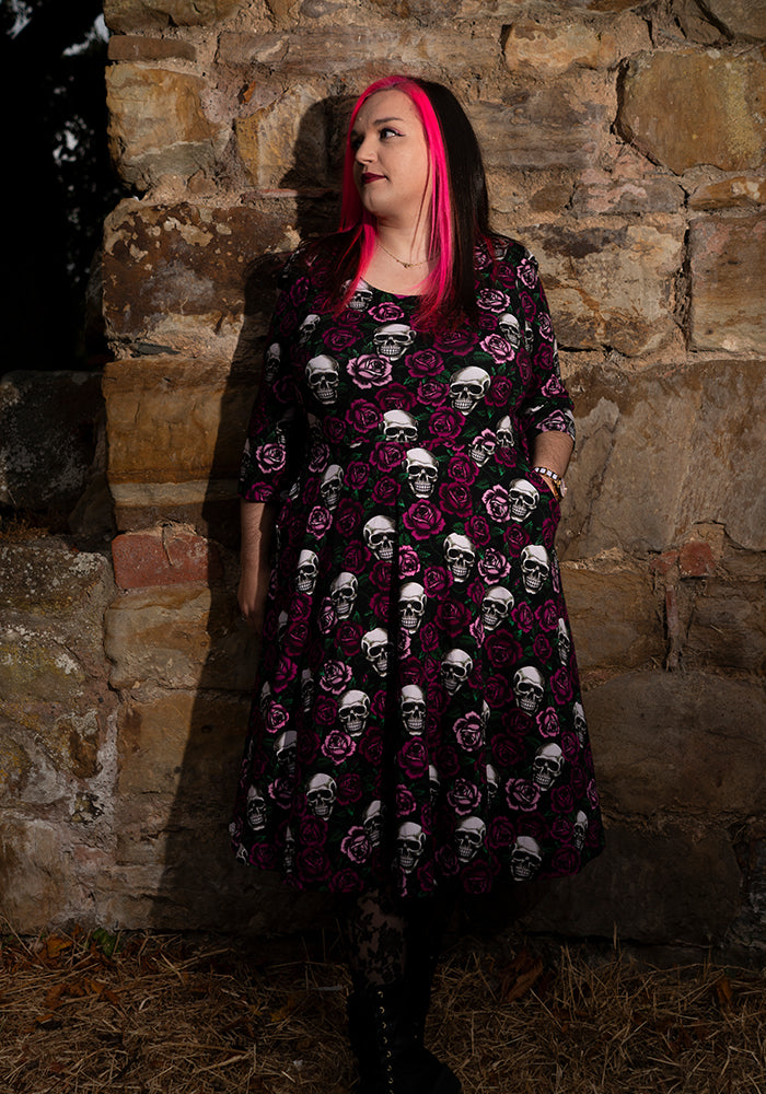 Esmeralda Gothic Skulls &amp; Roses Print Vintage Swing Dress