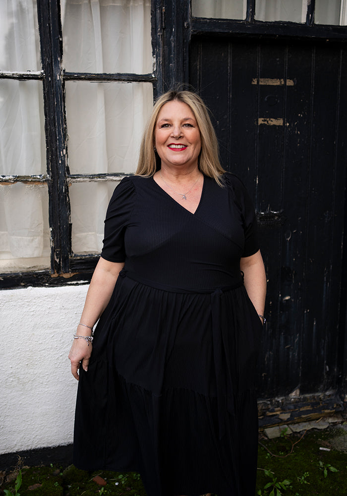 Fifth angle of Evie Black Rib Brush Tiered Hem Midi Dress