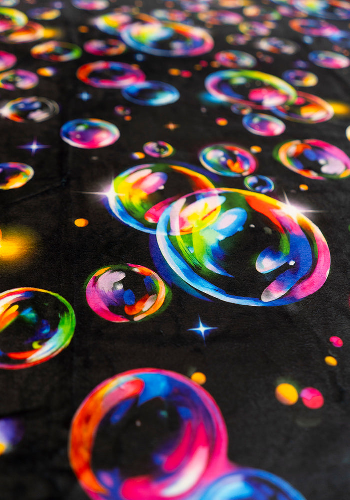Extra Long Bubbles Print Plush Throw Blanket (Pop-Under)