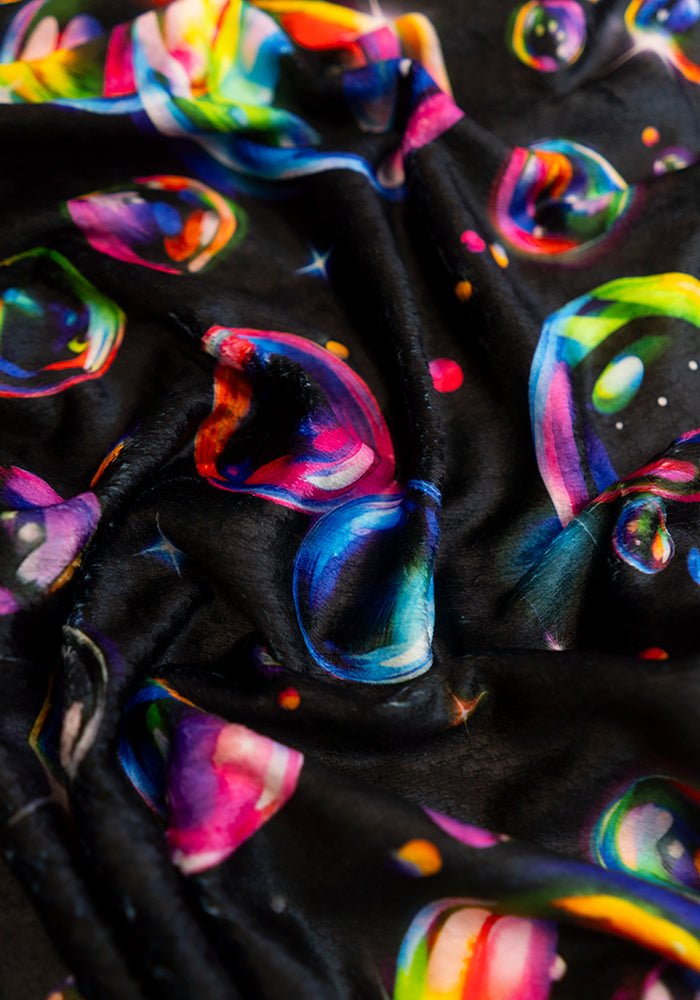Extra Long Bubbles Print Plush Throw Blanket (Pop-Under)