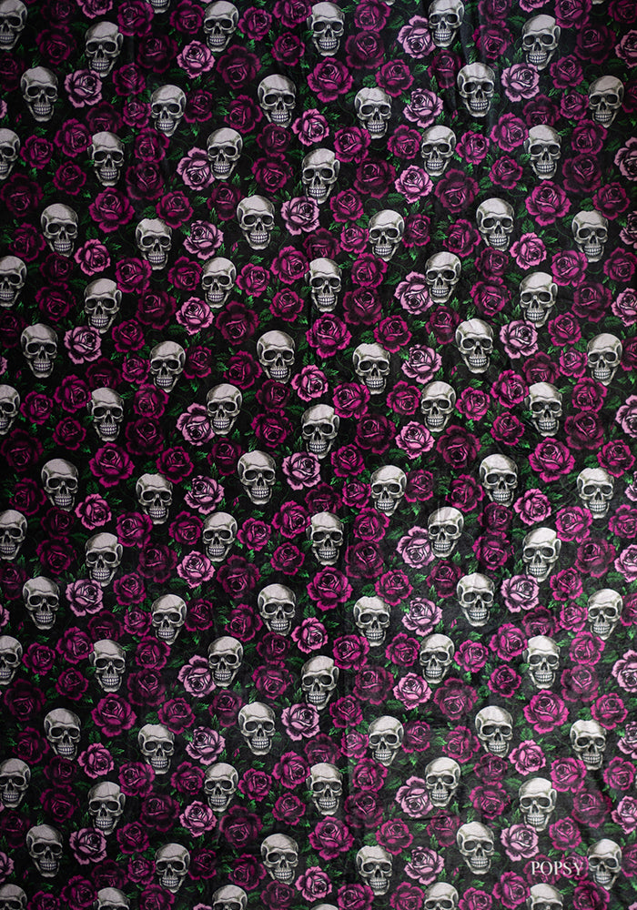 Extra Long Gothic Skull &amp; Roses Print Plush Throw Blanket (Pop-Under)