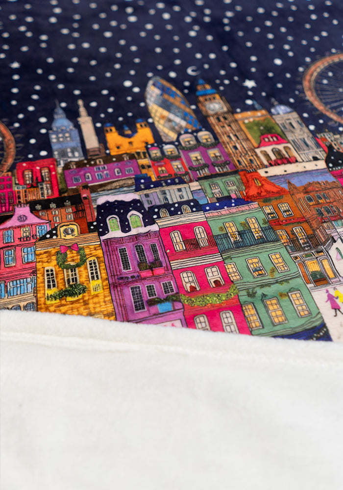 Extra Long London Border Print Plush Throw Blanket (Pop-Under)