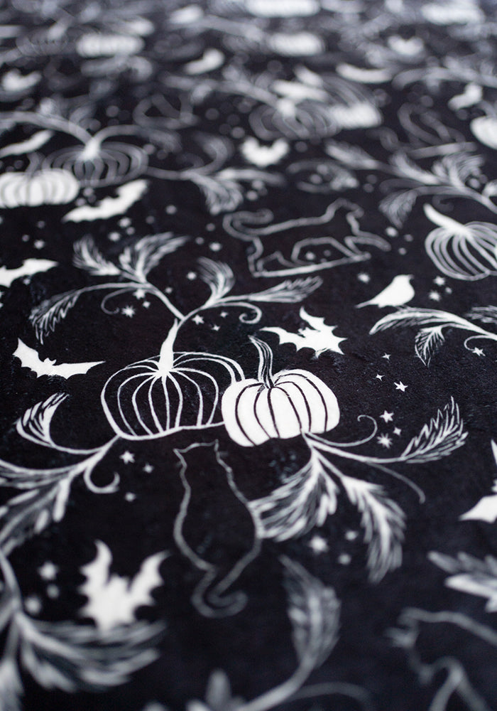 Extra Long Mono Pumpkin &amp; Cat Print Plush Throw Blanket (Pop-Under)