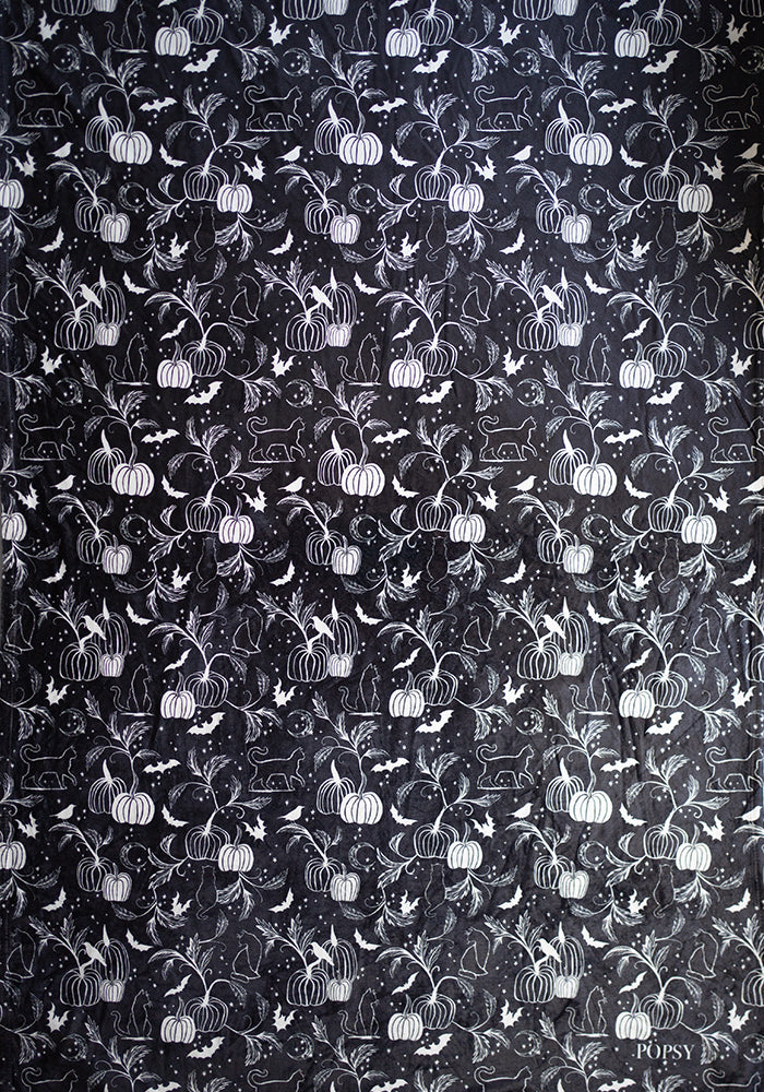 Extra Long Mono Pumpkin &amp; Cat Print Plush Throw Blanket (Pop-Under)
