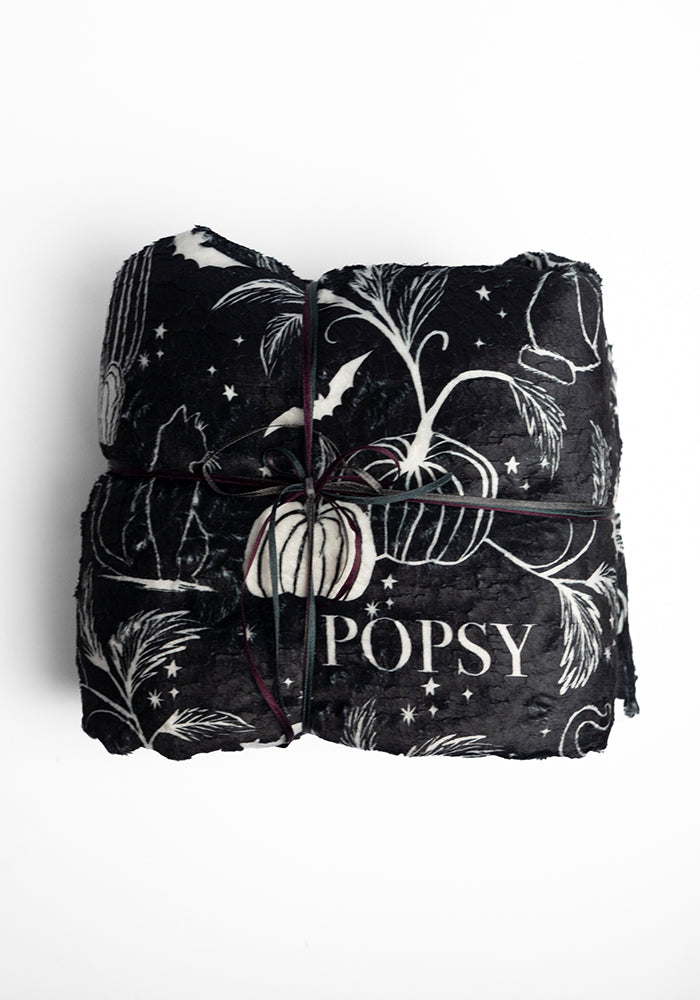 Extra Long Mono Pumpkin &amp; Cat Print Plush Throw Blanket (Pop-Under)