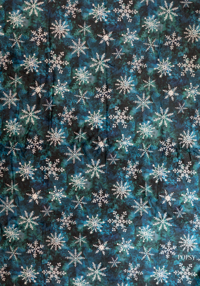 Teal Snowflake Print Plush Throw Blanket (Pop-Under)