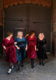 Ziya Wine Sparkle Midi Dress