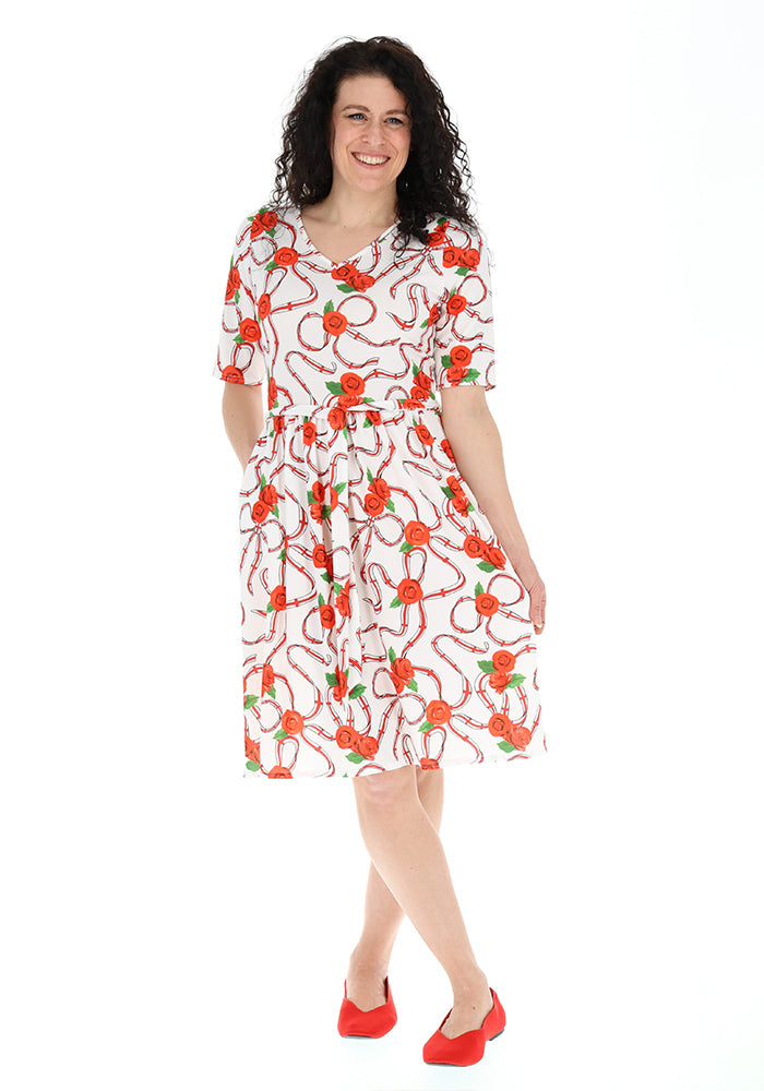 Third angle of White England Print Gathered Waist Jersey Dress, a white dress with a romantic English print.
