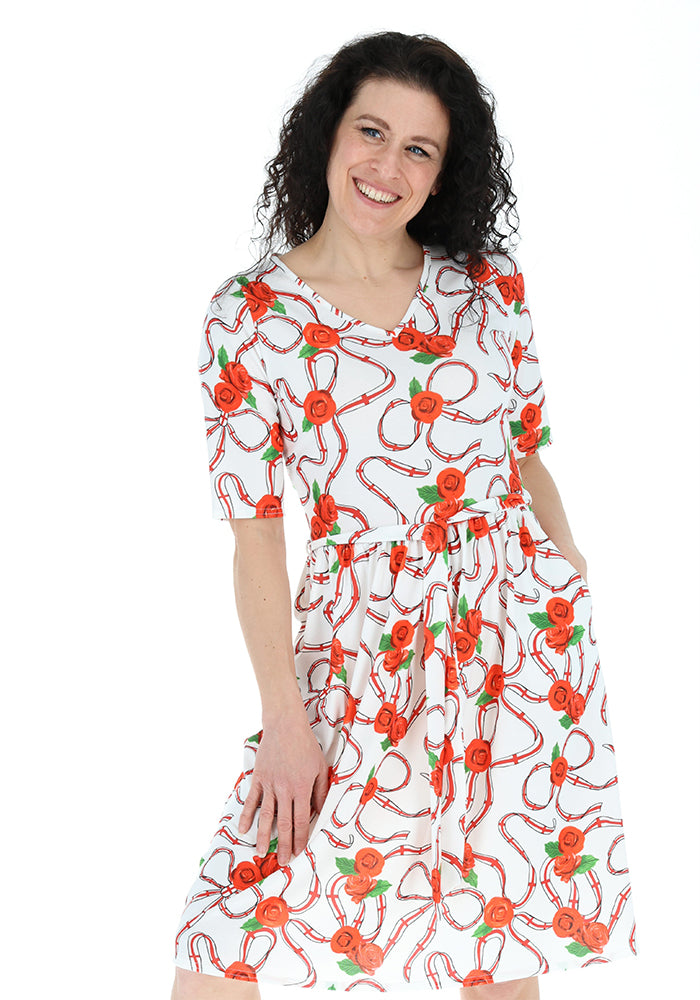 Fifth angle of White England Print Gathered Waist Jersey Dress, a white dress with a romantic English print.