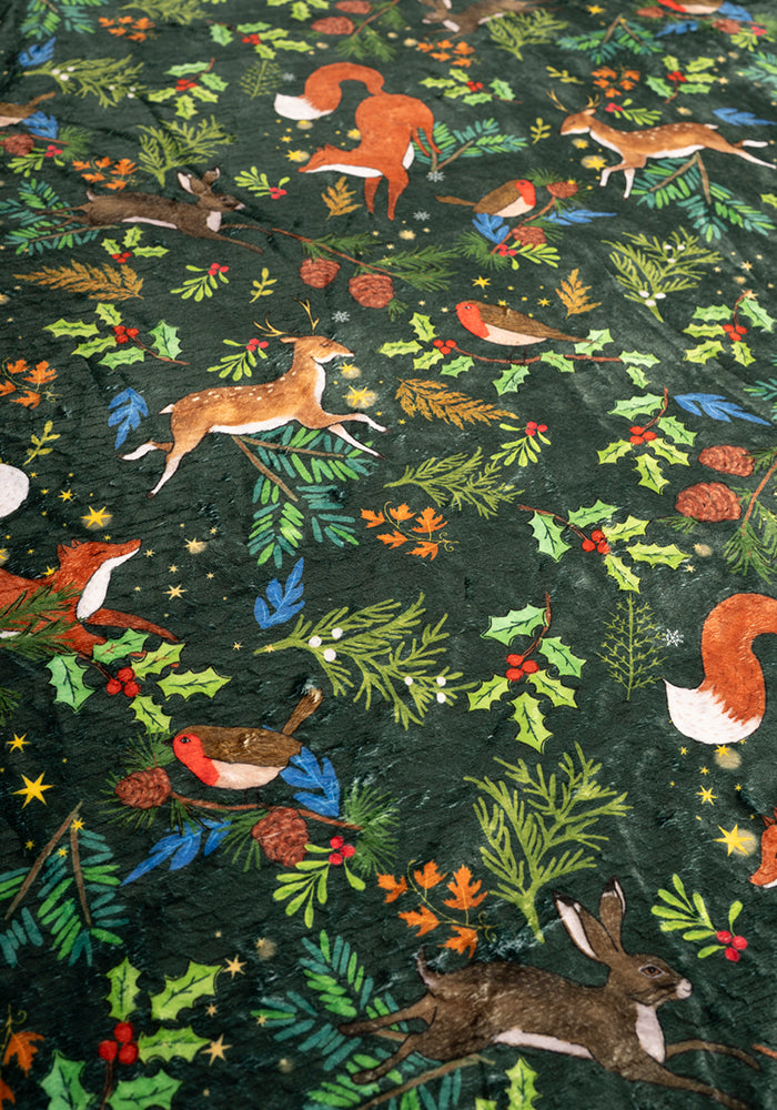 Pop-under Winter Woodland Print Plush Blanket