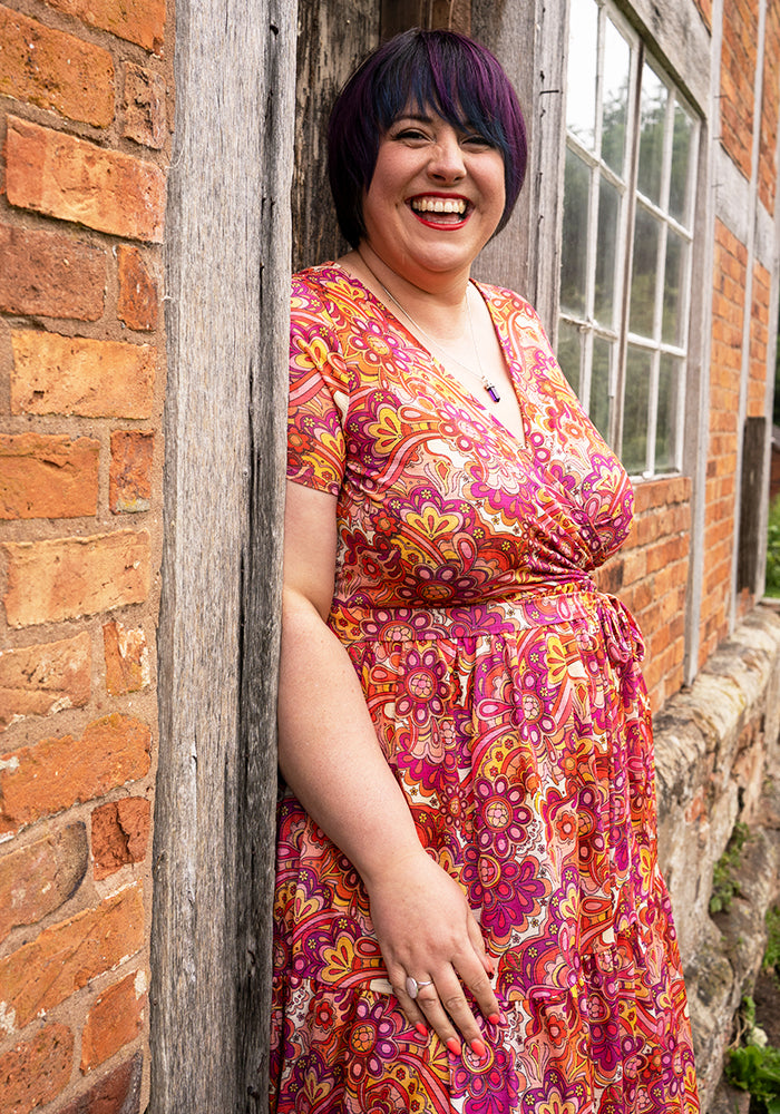 Ninth angle of Hali Retro Swirl Print Midi Dress