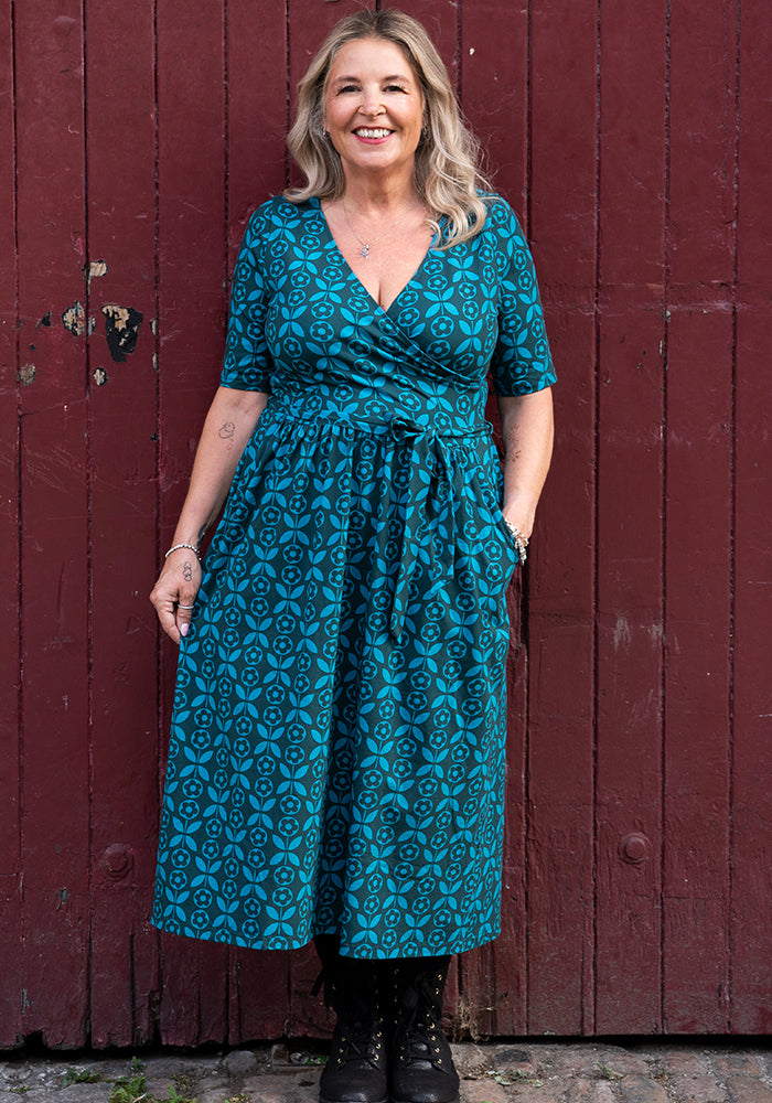 Hanah Blue Retro Flower Print Cotton Midi Dress