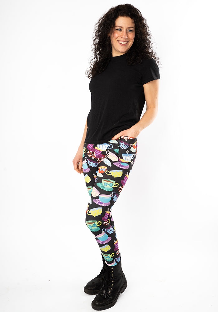Seventh angle of Heath Tea Cup Stack Print Leggings