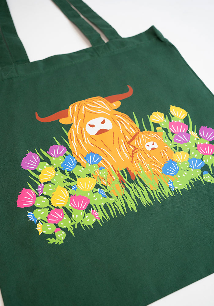 Second angle of Highland Cow Print Cotton Canvas Bag - Women&