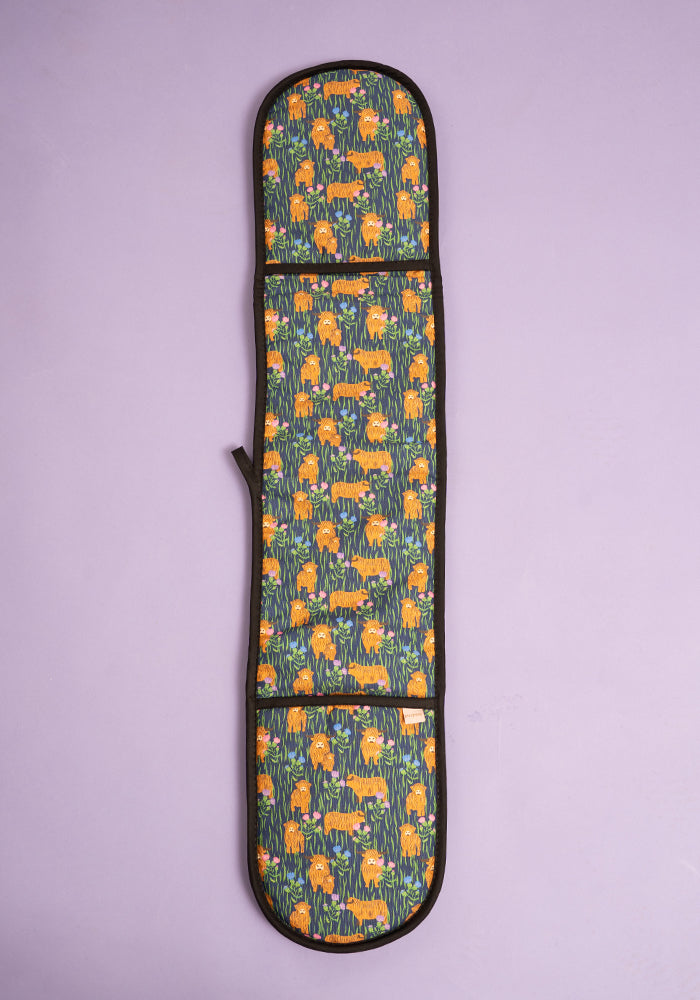 Highland Cow Print Popsy Oven Glove