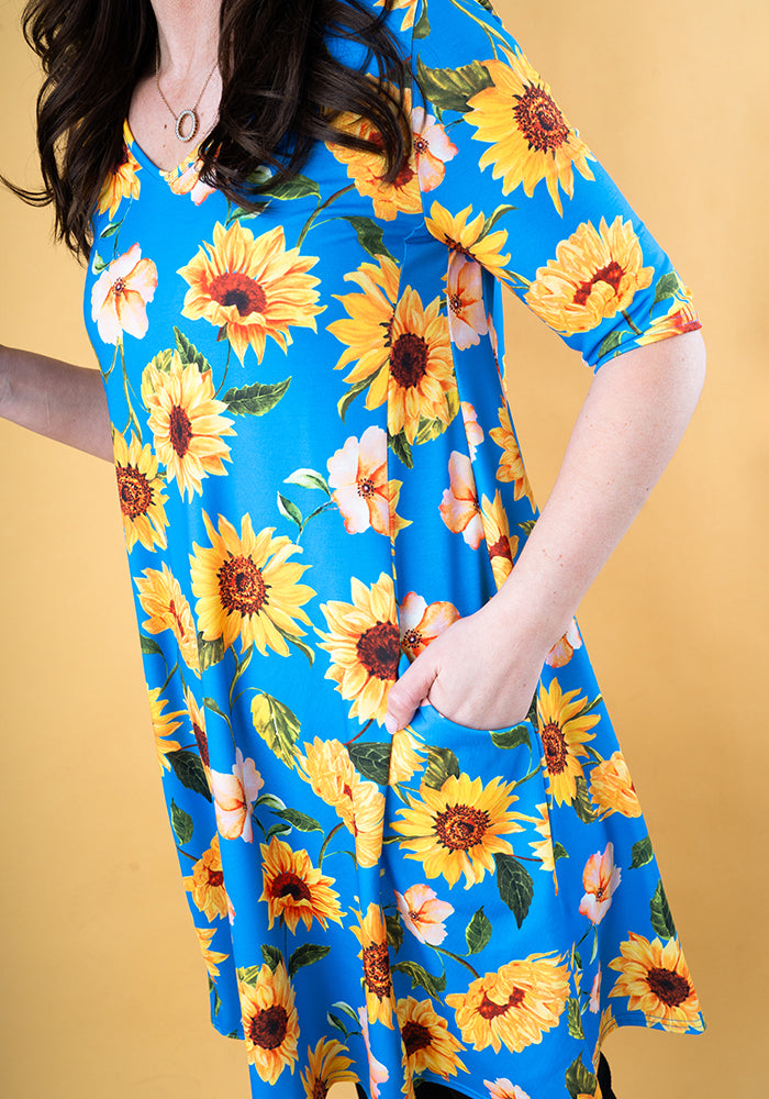 Fourth angle of Janine Blue Sunflower Print Long Line Tunic