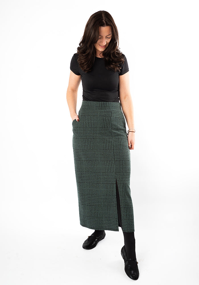 Kaeli Teal &amp; Black Jacquard Midi Skirt