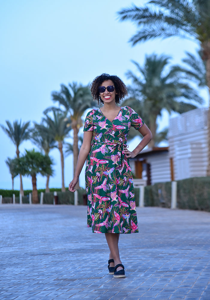 Kari Flying Parrots Print Midi Dress