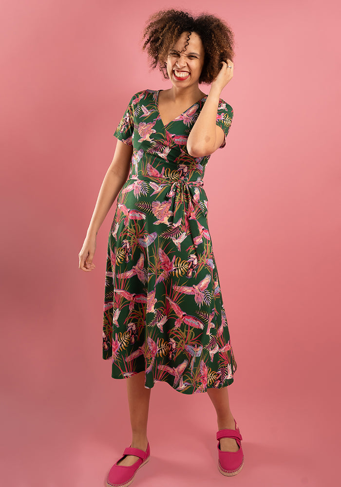 Kari Flying Parrots Print Midi Dress