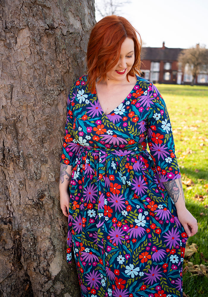 Twelfth angle of Keily Modern Floral Print Cotton Midi Dress