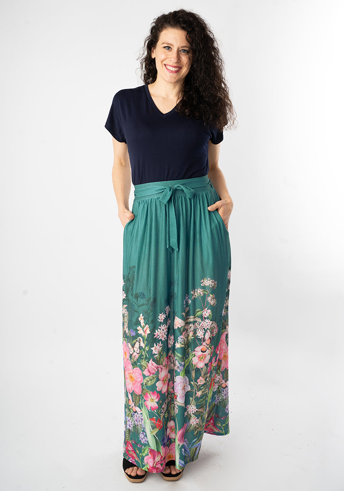 Fourth angle of Lila-Jane Meadow Border Print Maxi Skirt