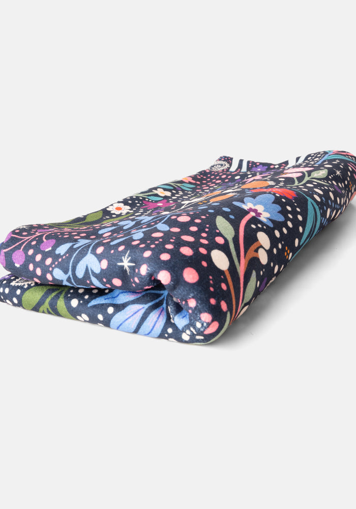 Fourth angle of Large Magical Woods Print Towel