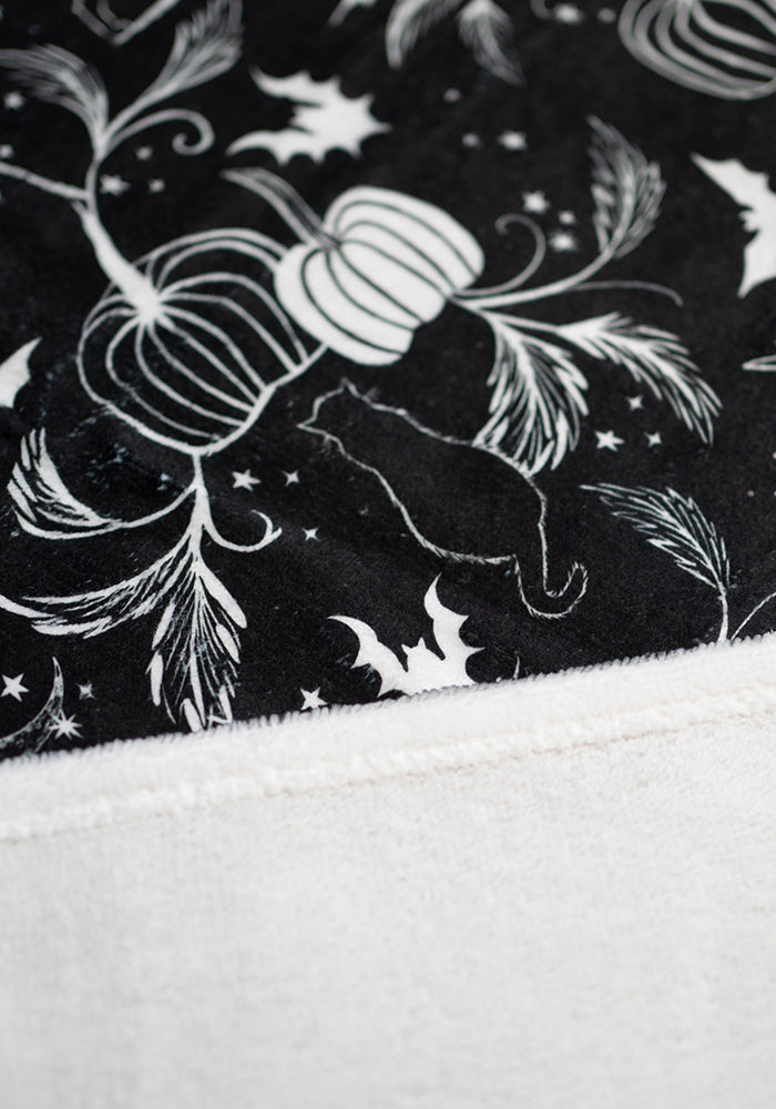 Mono Pumpkin &amp; Cat Print Hand Towel