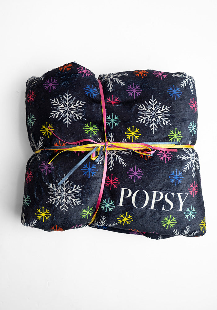 Multi Colour Snowflakes Print Plush Throw Blanket (Pop-Under)