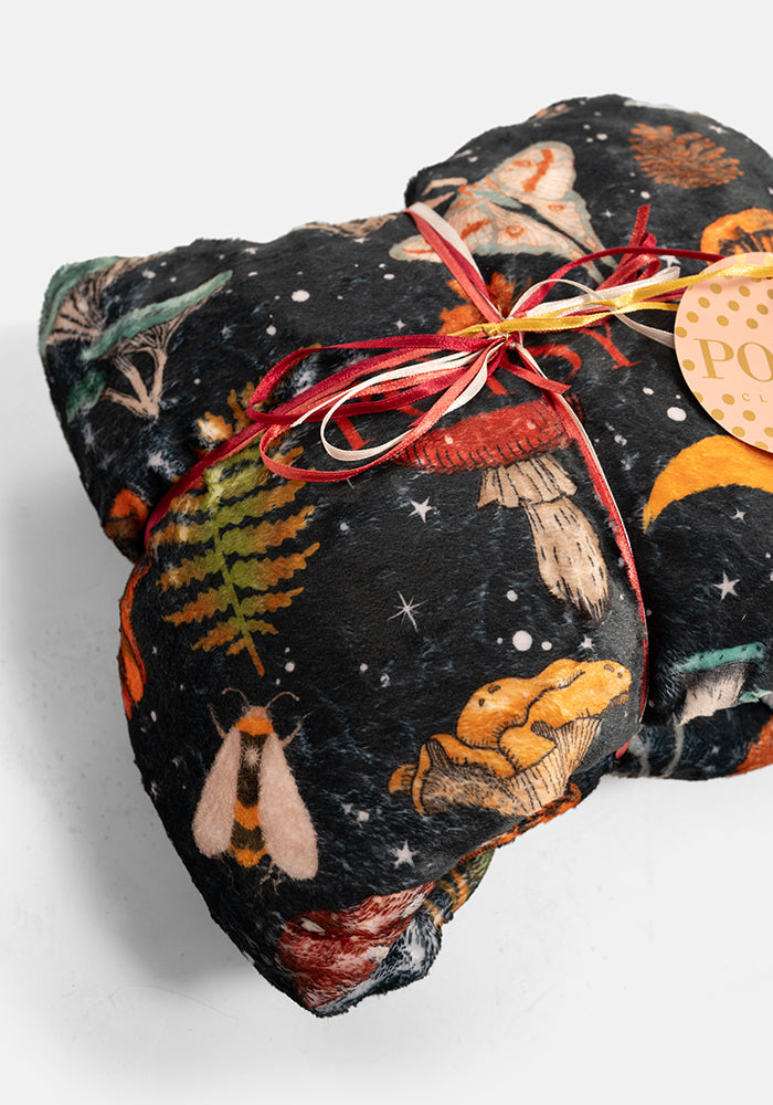 Pop-under Woodland Mushroom Print Plush Blanket