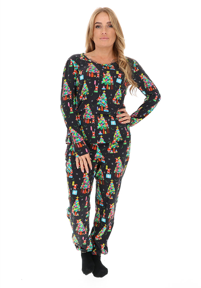 Oren Elves Christmas Trees Print Tapered Leg Pyjama Set