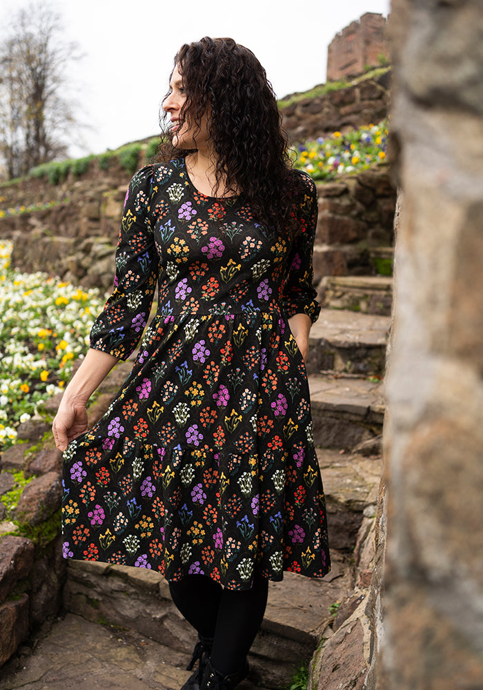 Seventh angle of Paedyn Tile Floral Print Cotton Dress
