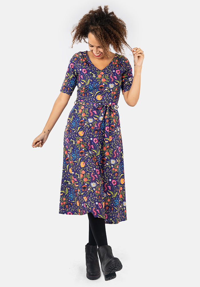 Peachlyn Bugs Life Print Midi Dress