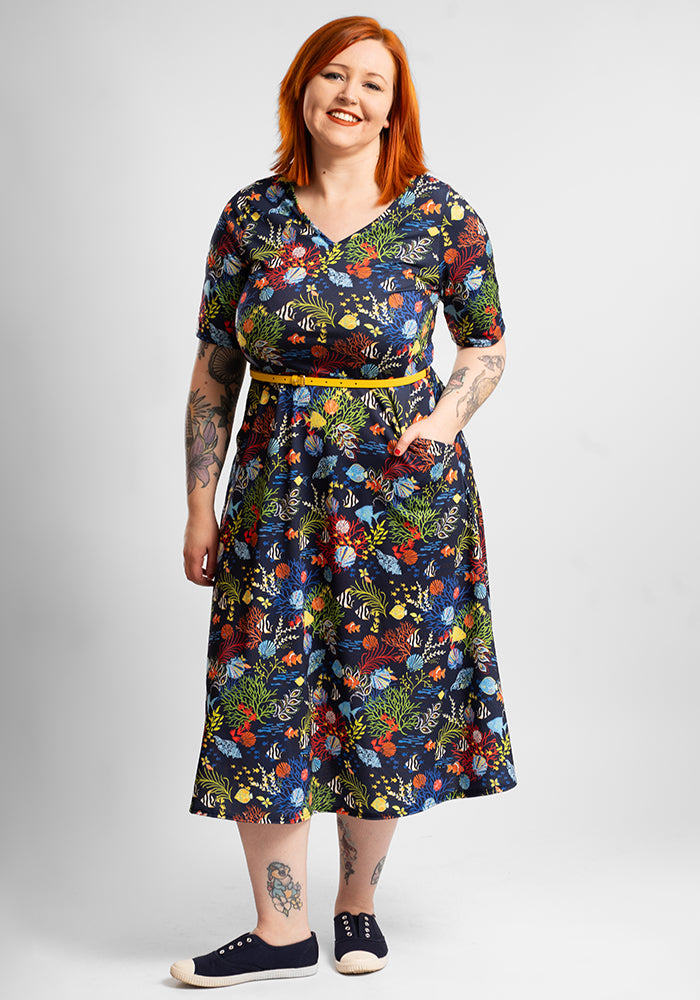 Pearl Tropical Coral Print Midi Dress